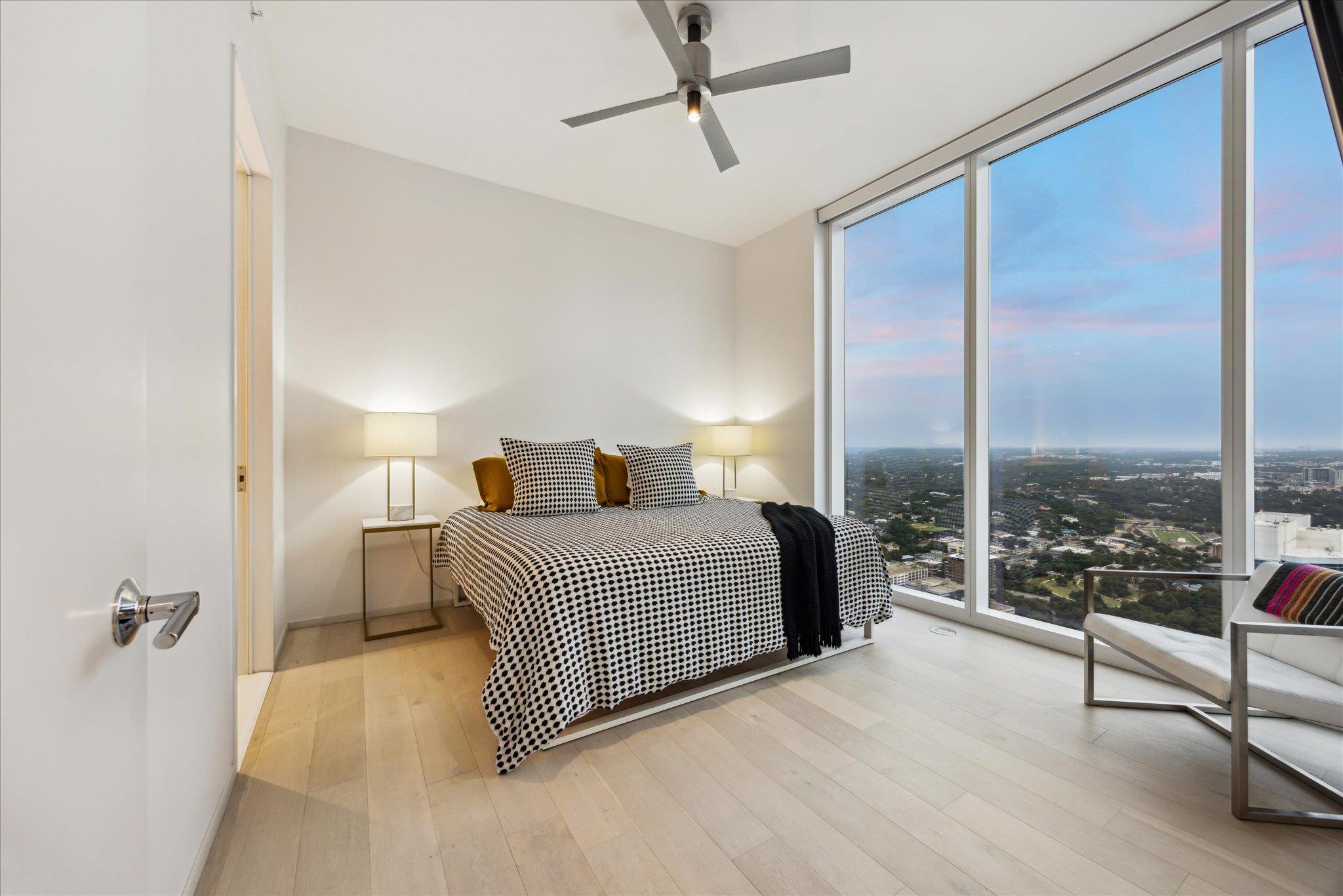 301 West Ave # 4703