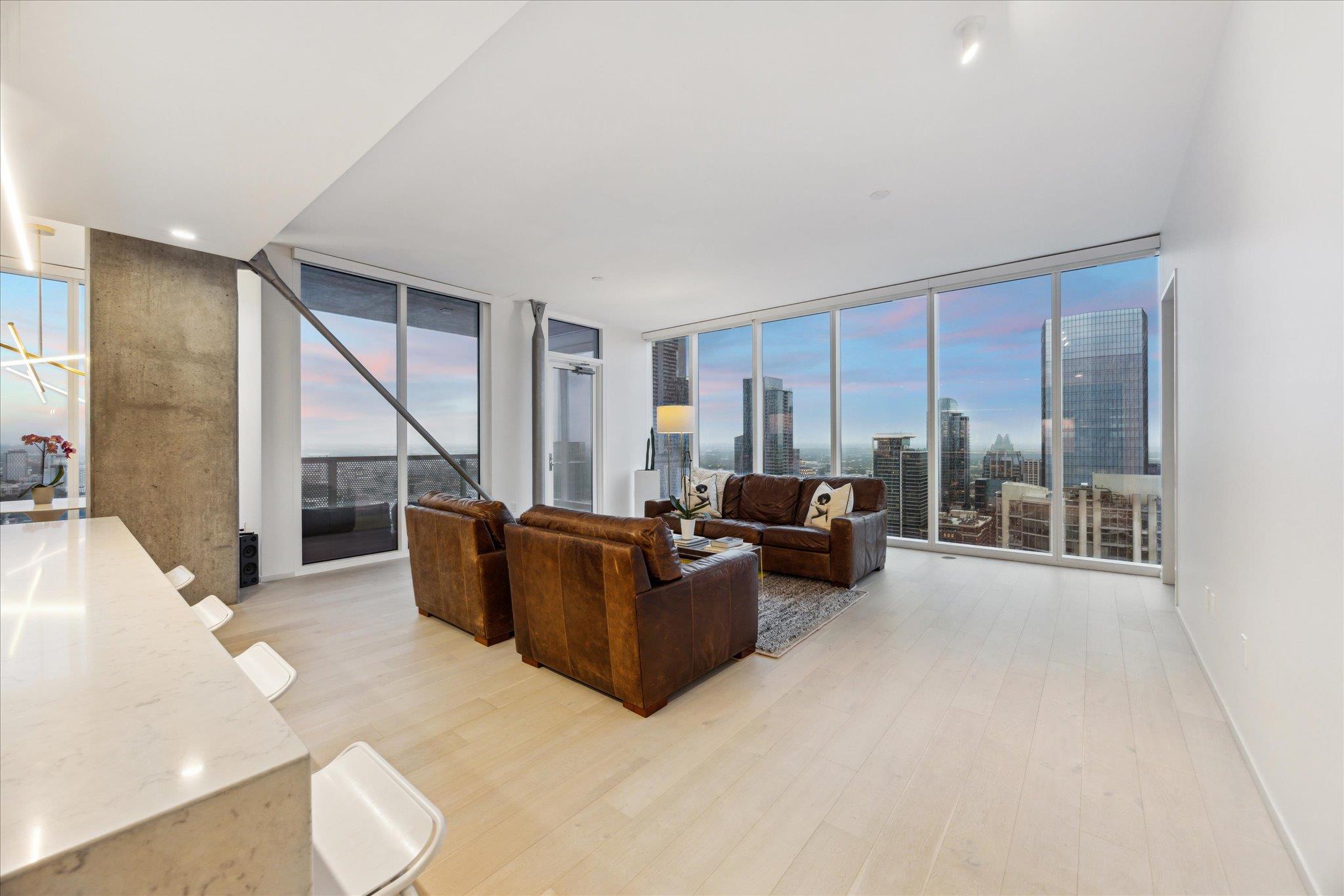 301 West Ave # 4703