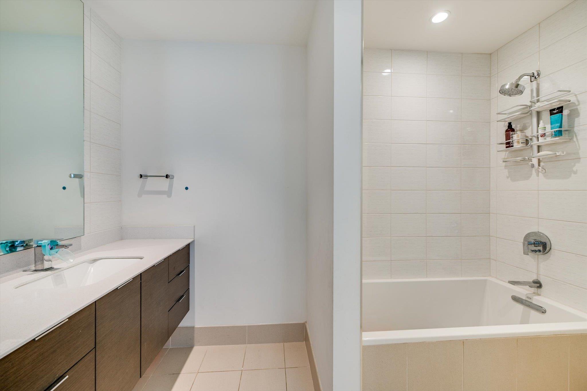 301 West Ave # 4002