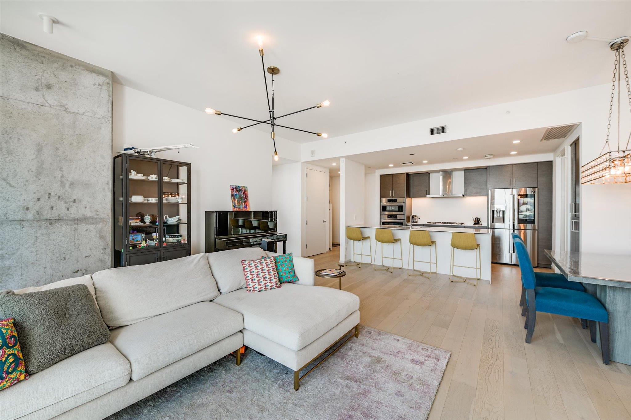 301 West Ave # 4002