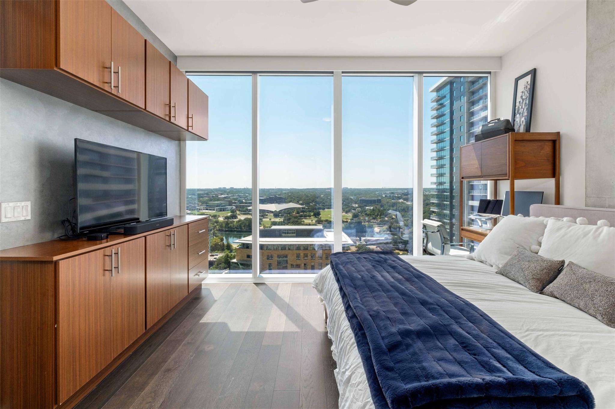 301 West Ave # 1807