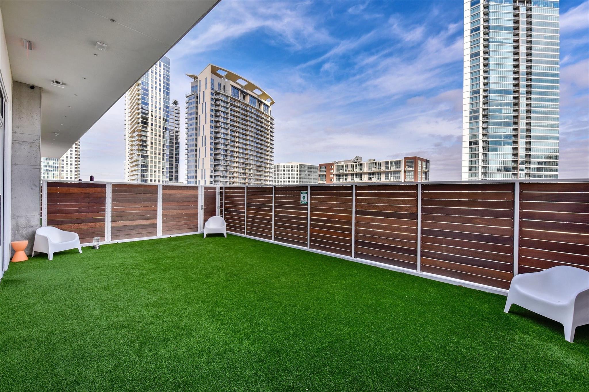 301 West Ave # 1807