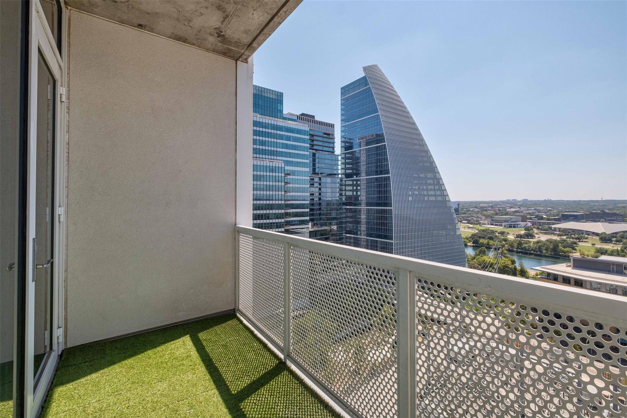 301 West Ave # 1807
