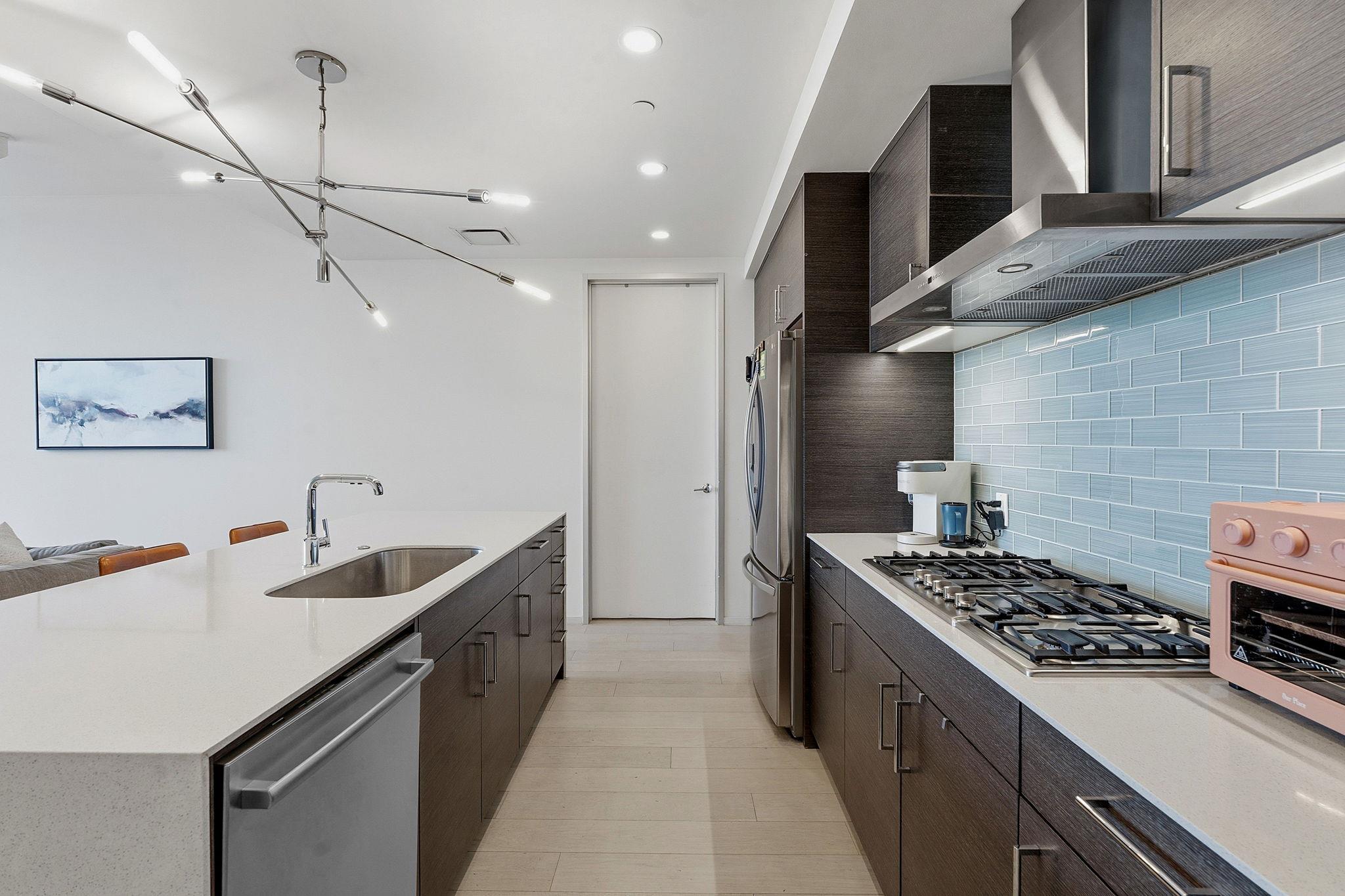 301 West Ave # 1907