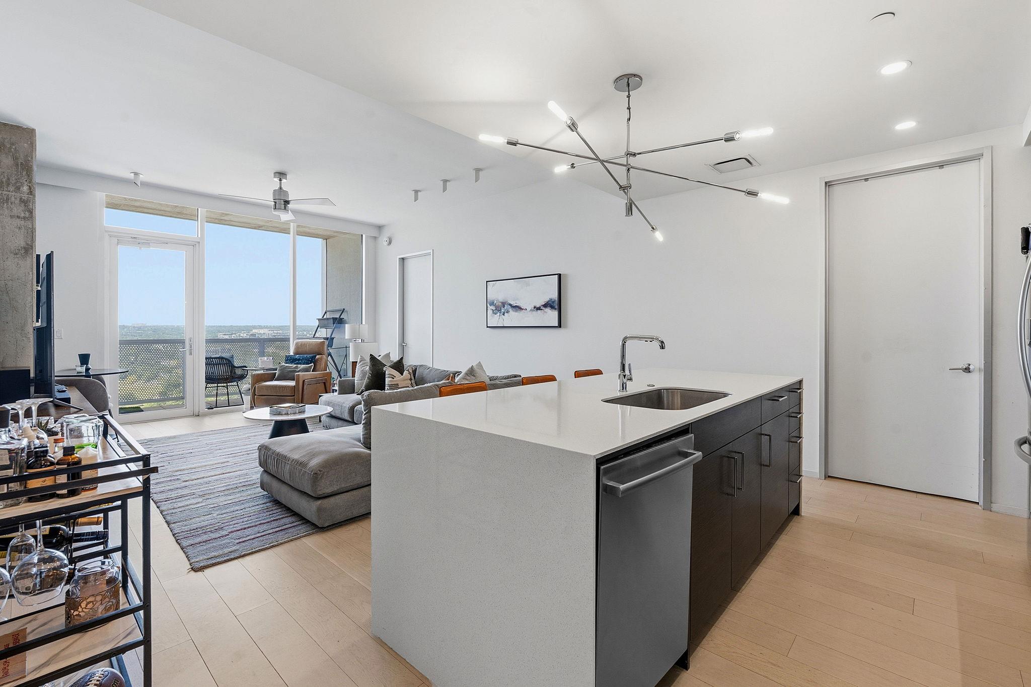 301 West Ave # 1907