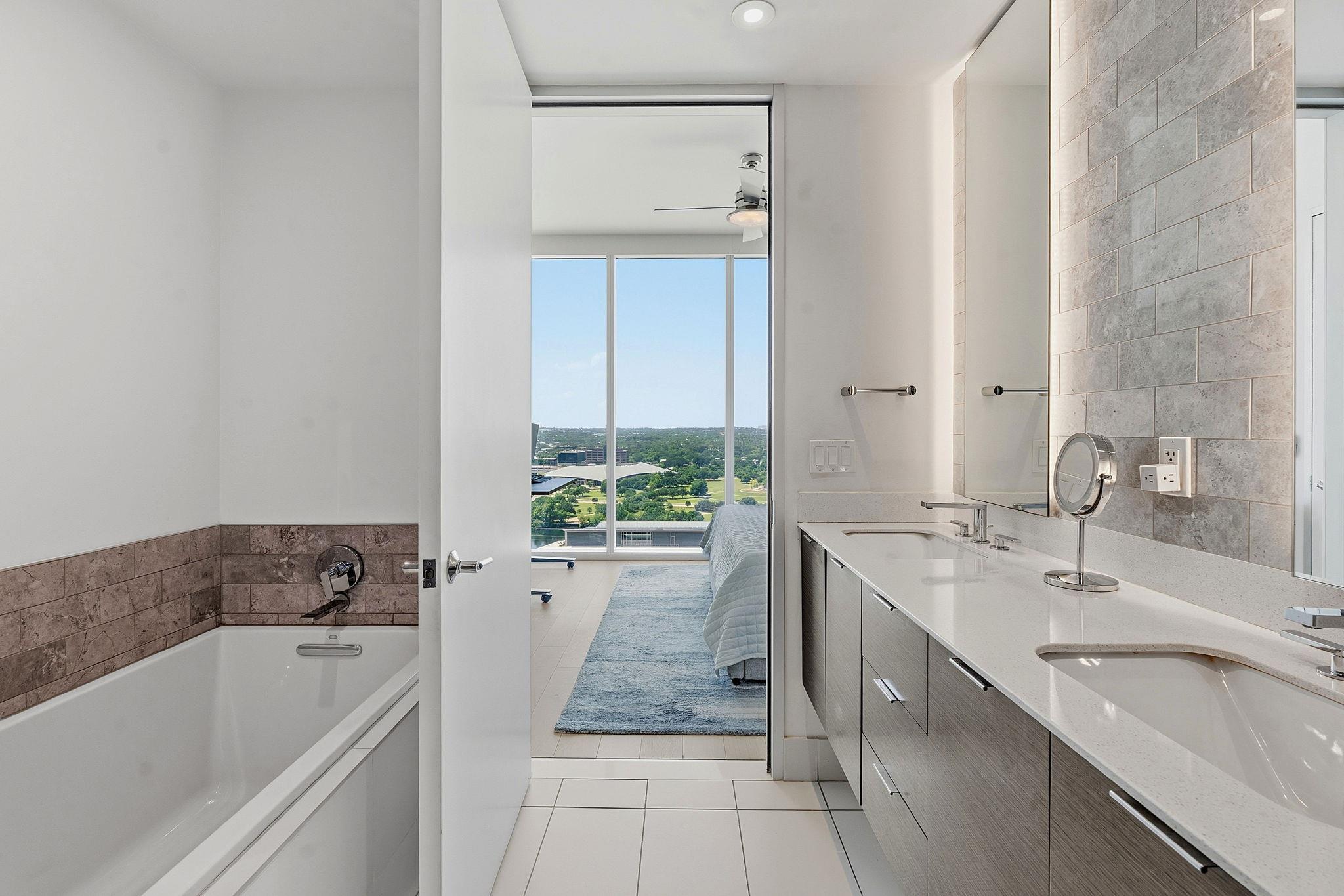 301 West Ave # 1907