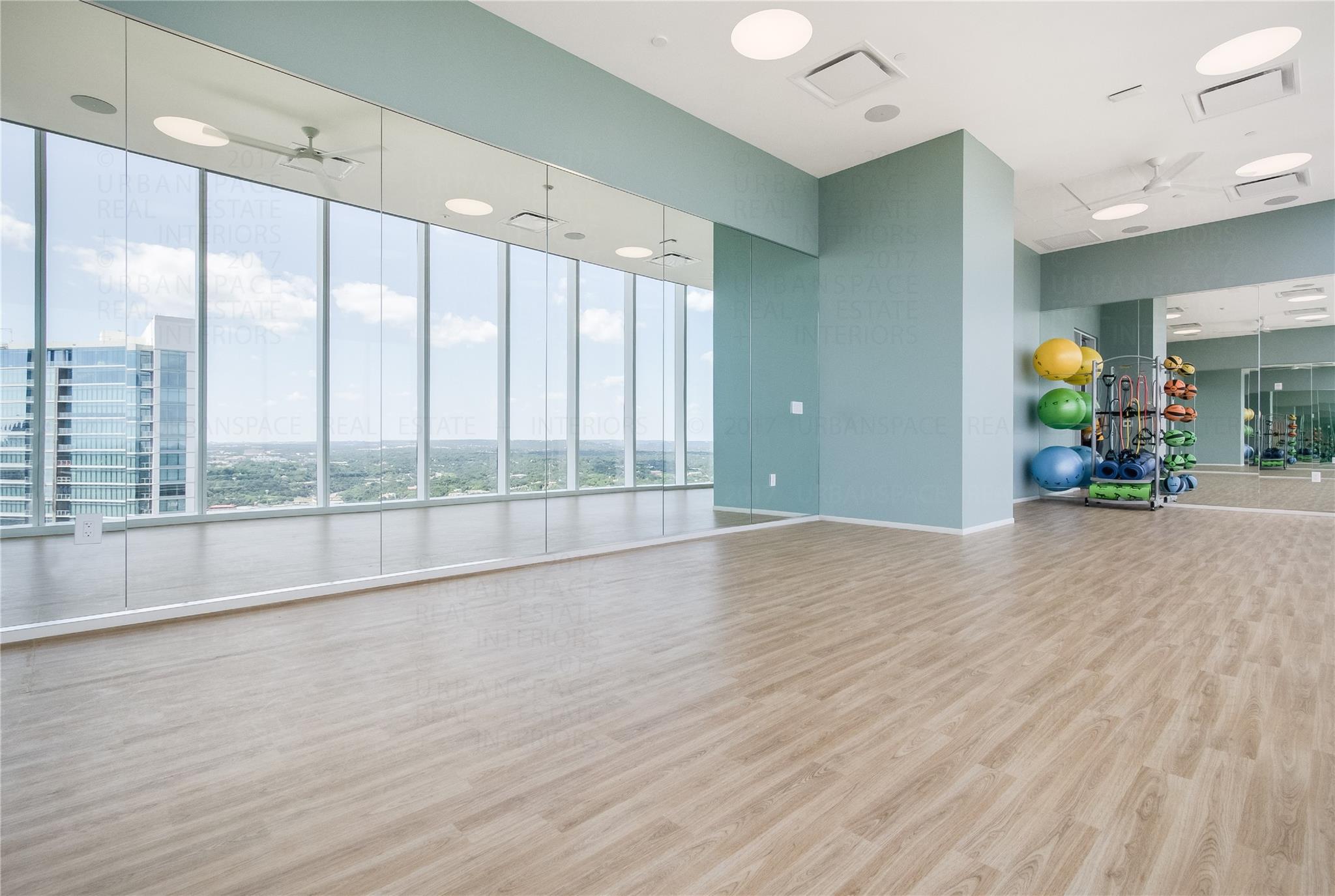 301 West Ave # 3604