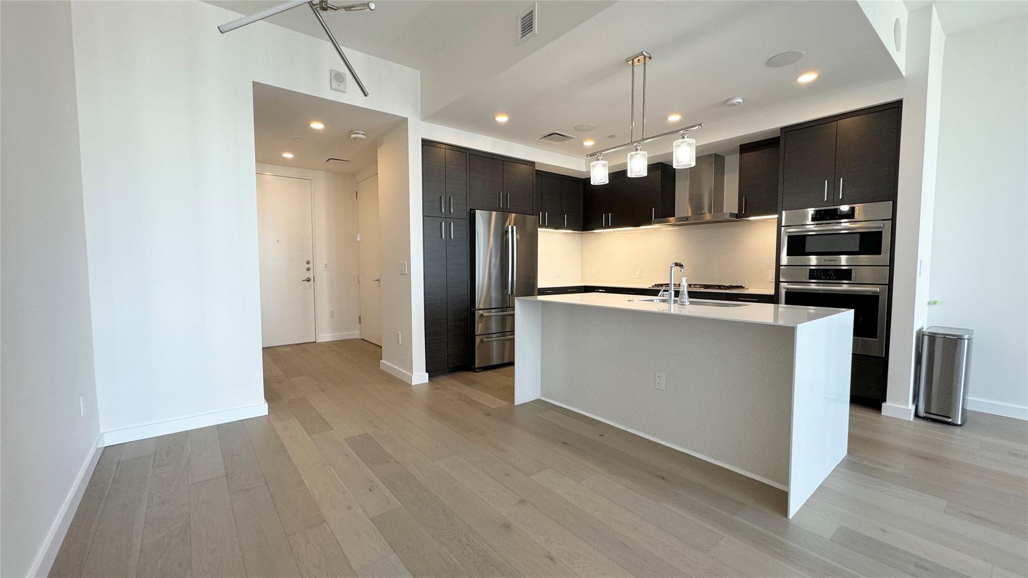 301 West Ave # 3604