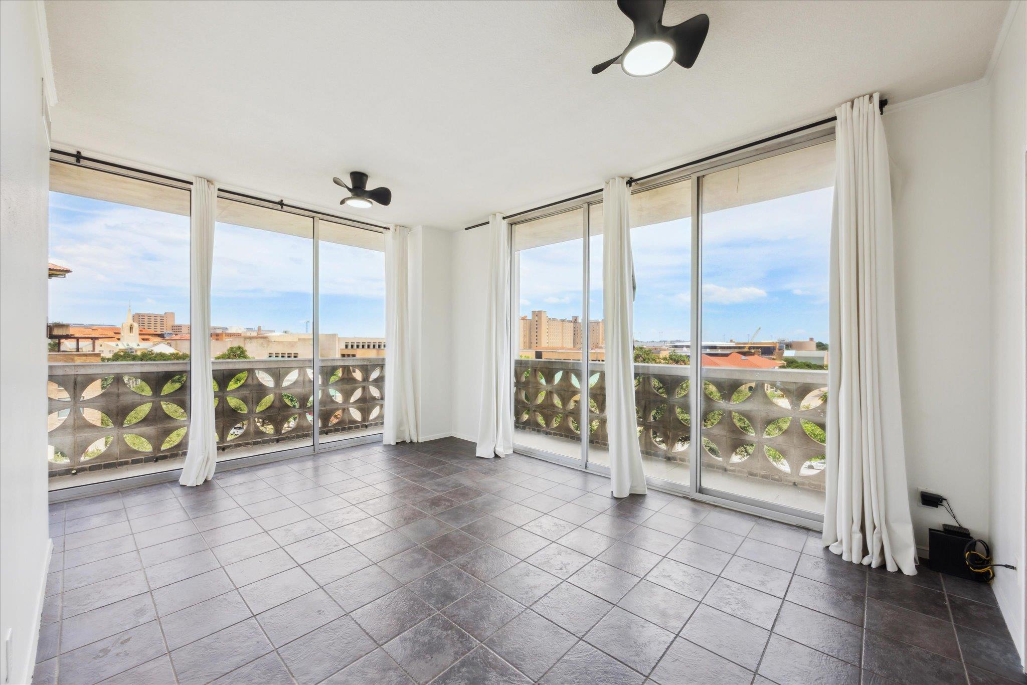 1801 Lavaca ST # 4D