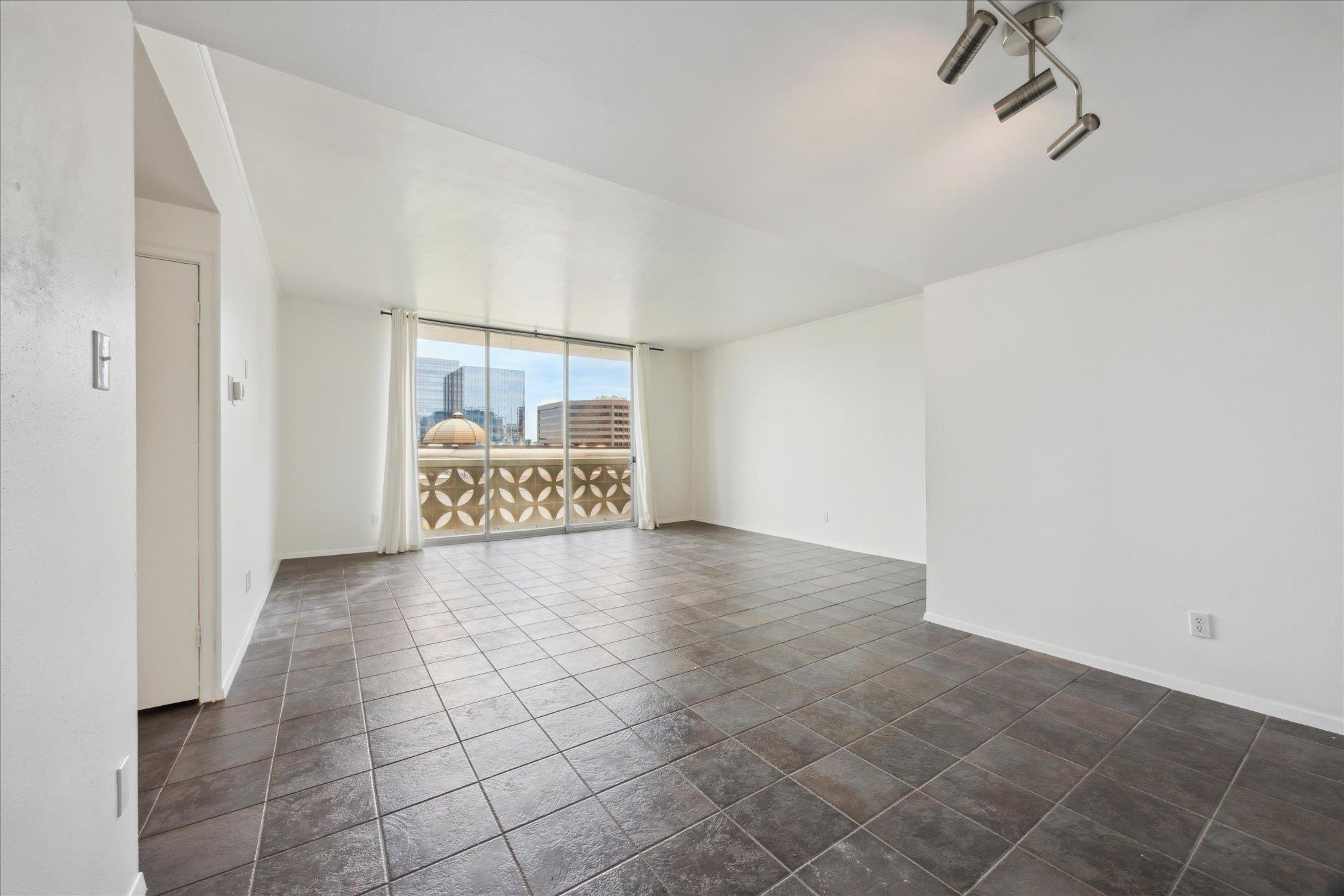 1801 Lavaca ST # 4D