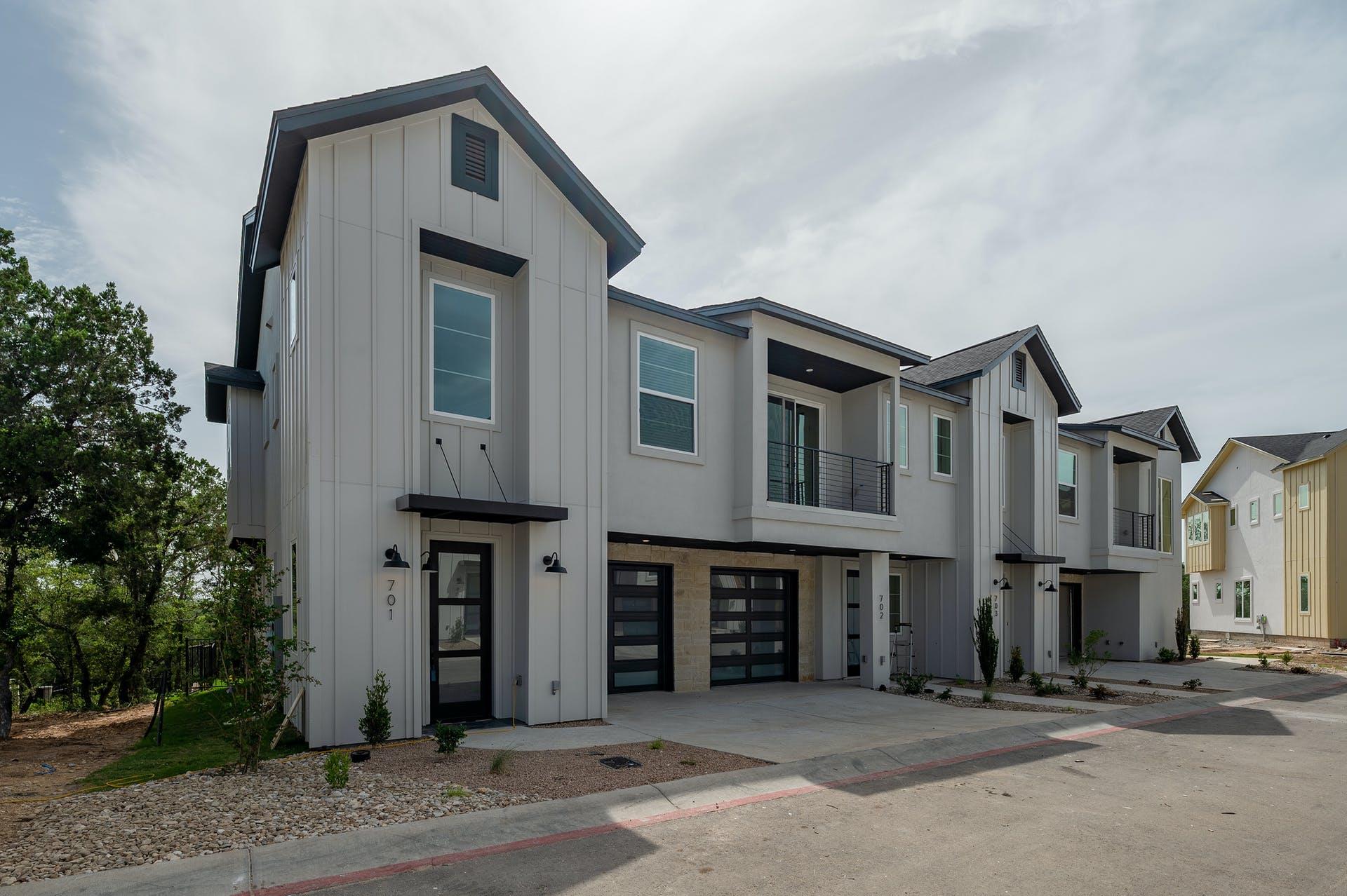 12001 Vista Parke DR # 701
