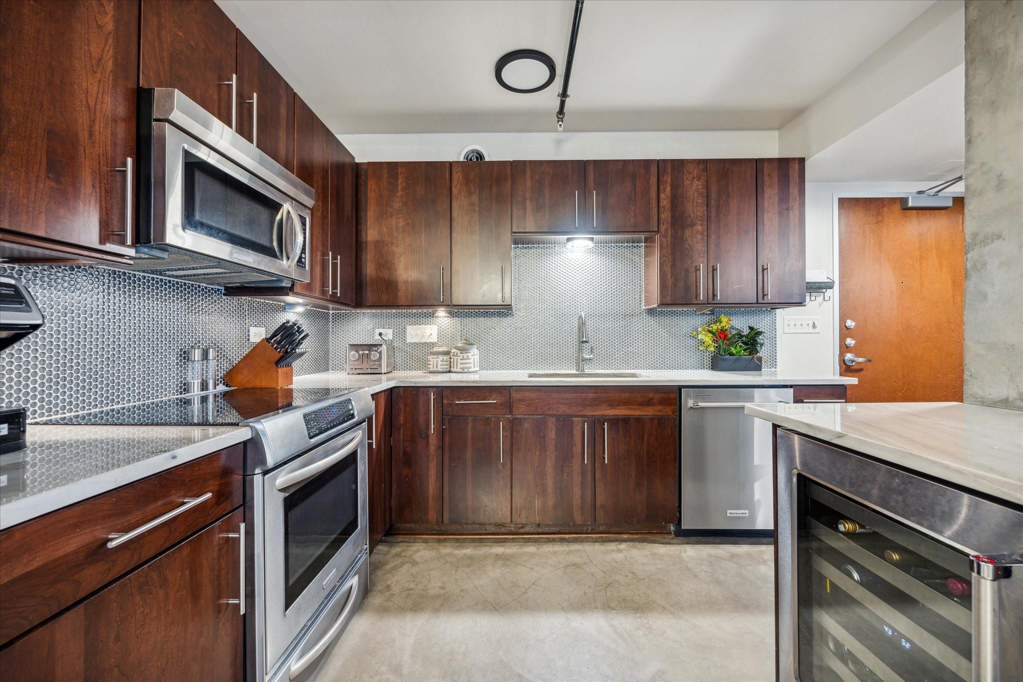 800 Brazos ST # 1007