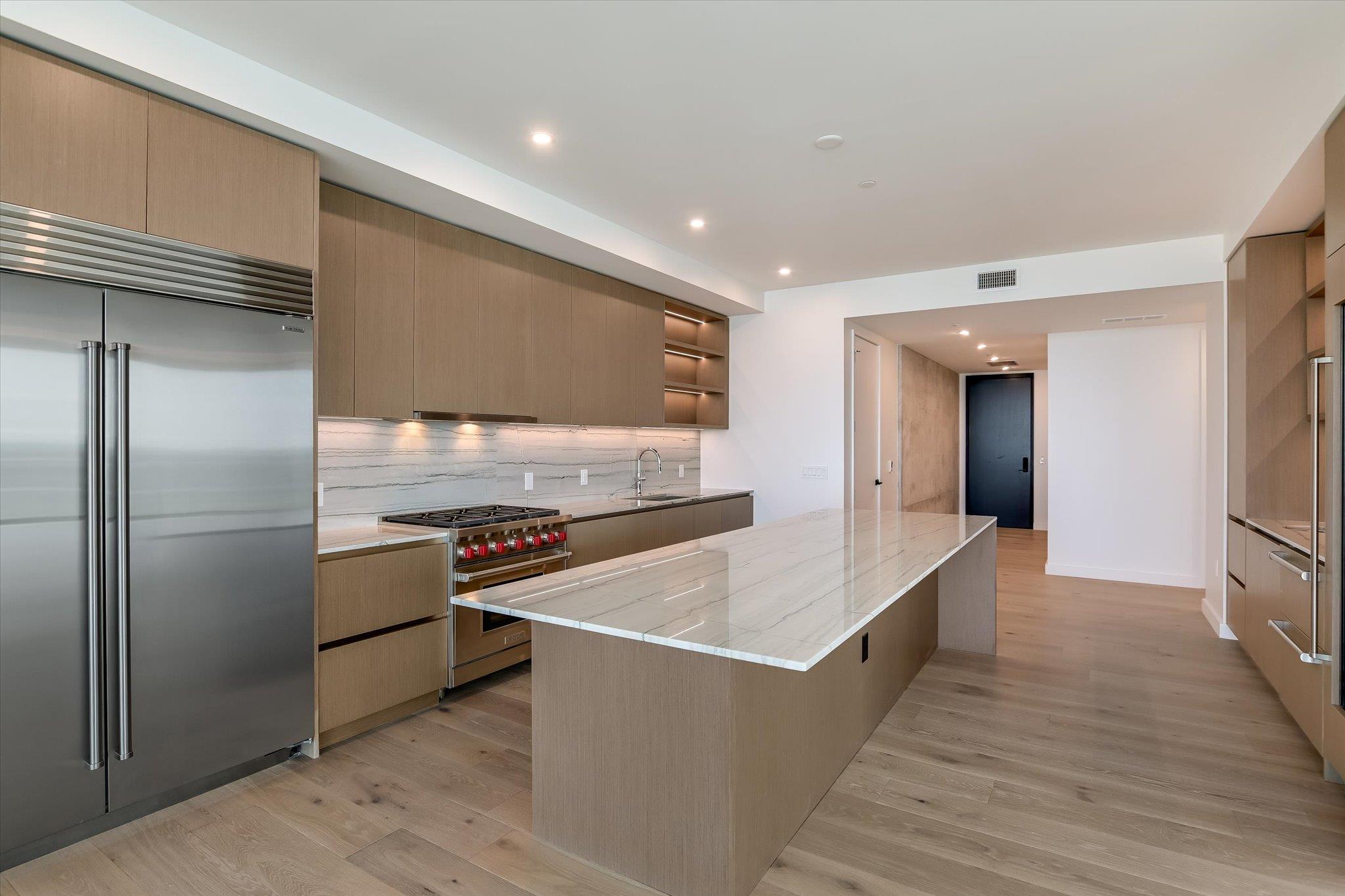 610 Davis ST # 3803