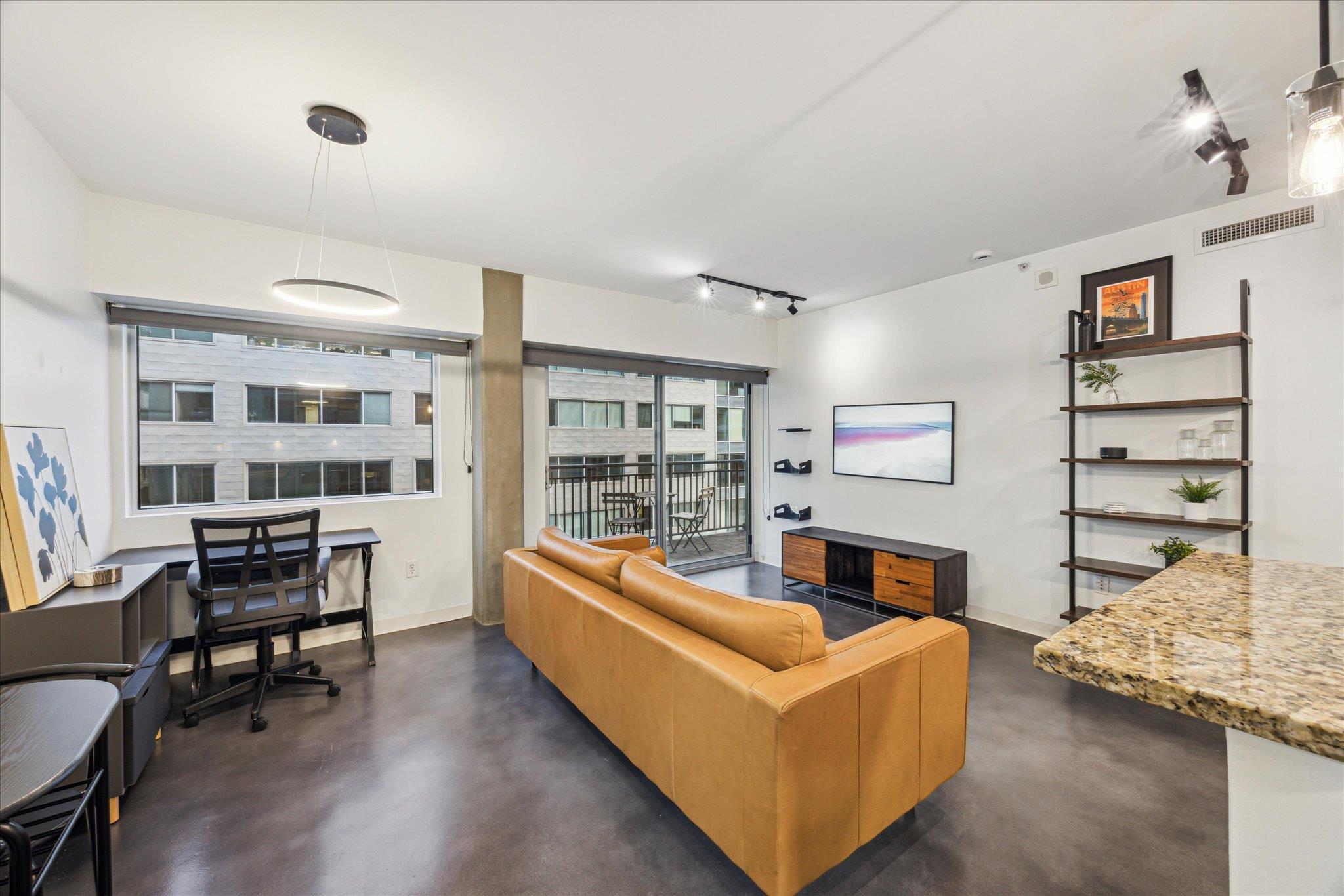 800 Brazos ST # 1002