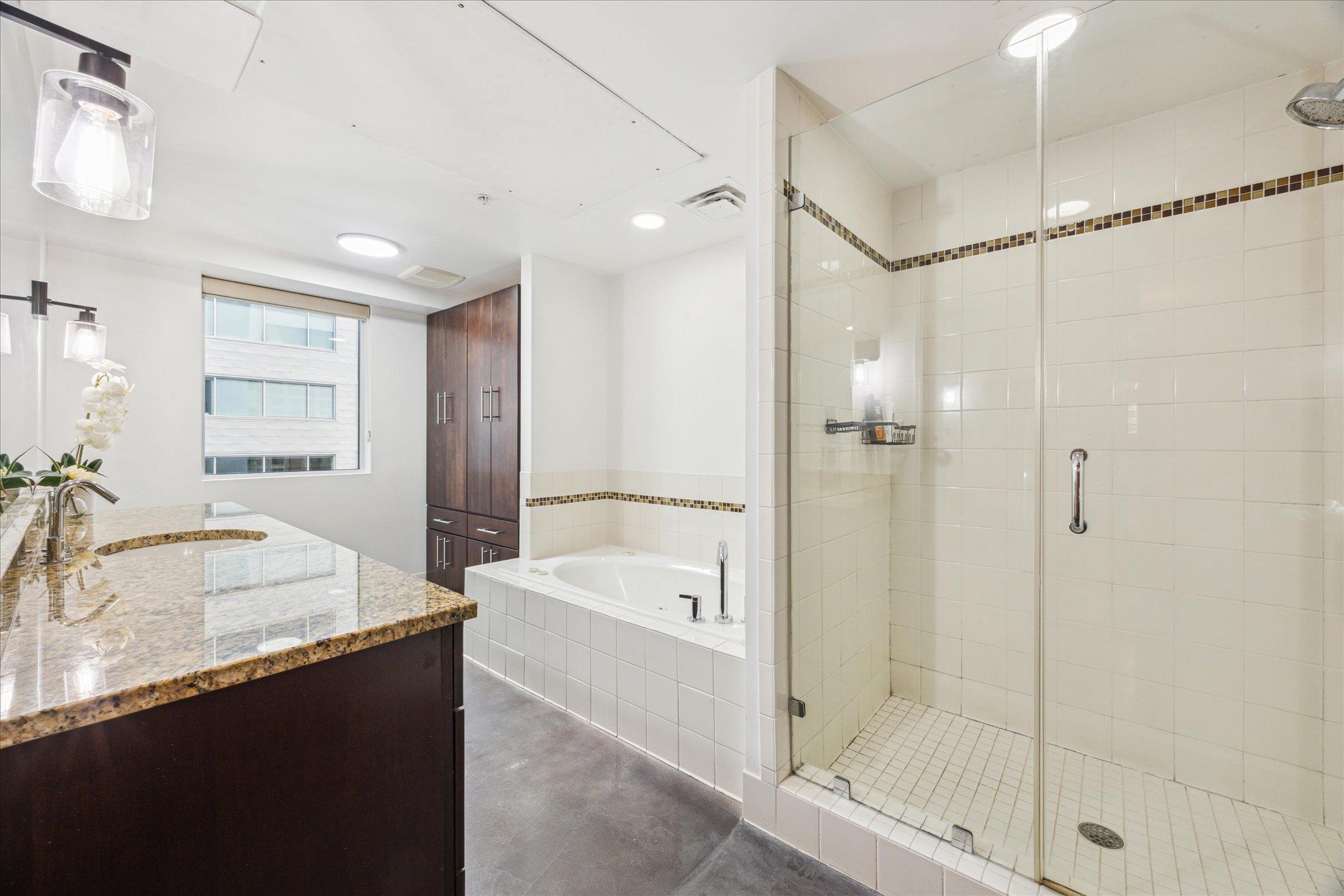 800 Brazos ST # 1002