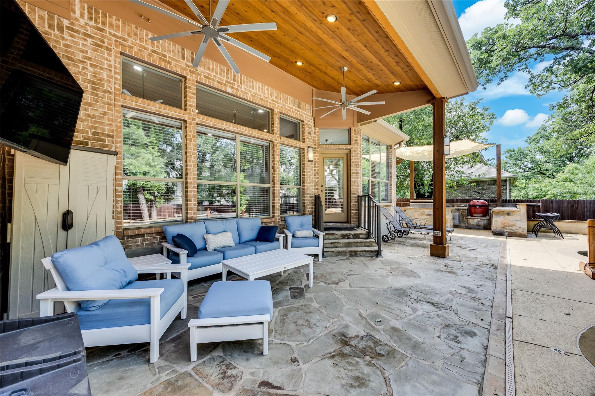 204 Broken Arrow DR