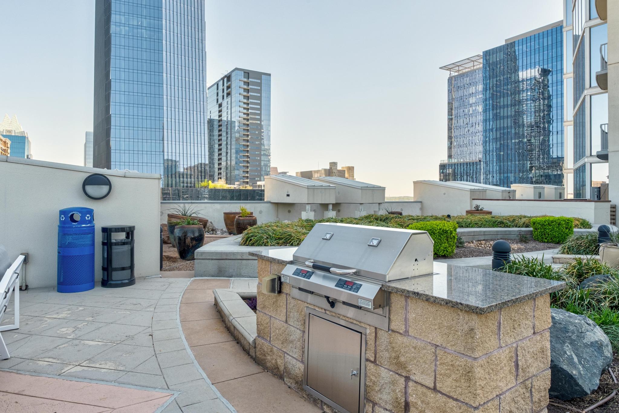 360 Nueces ST # 1707