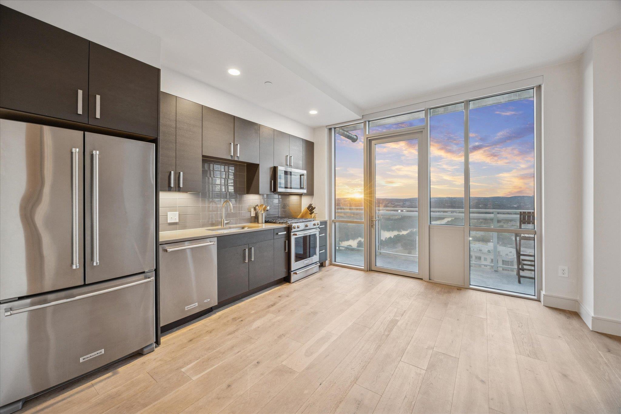 222 West Ave # 2804