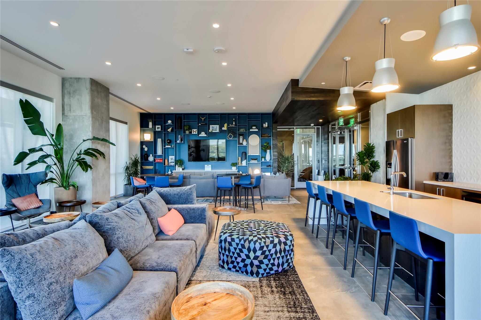 222 West Ave # 2804
