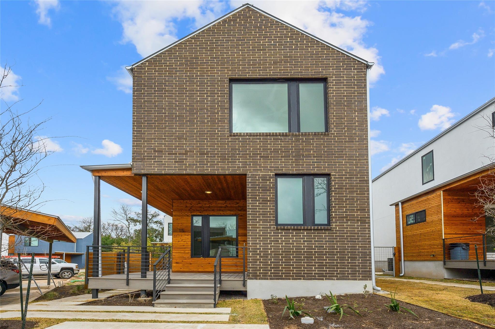 900 S 2nd ST # 15