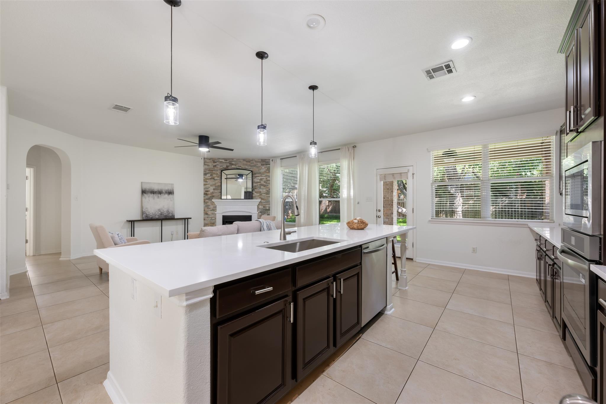 3404 Sophora CT