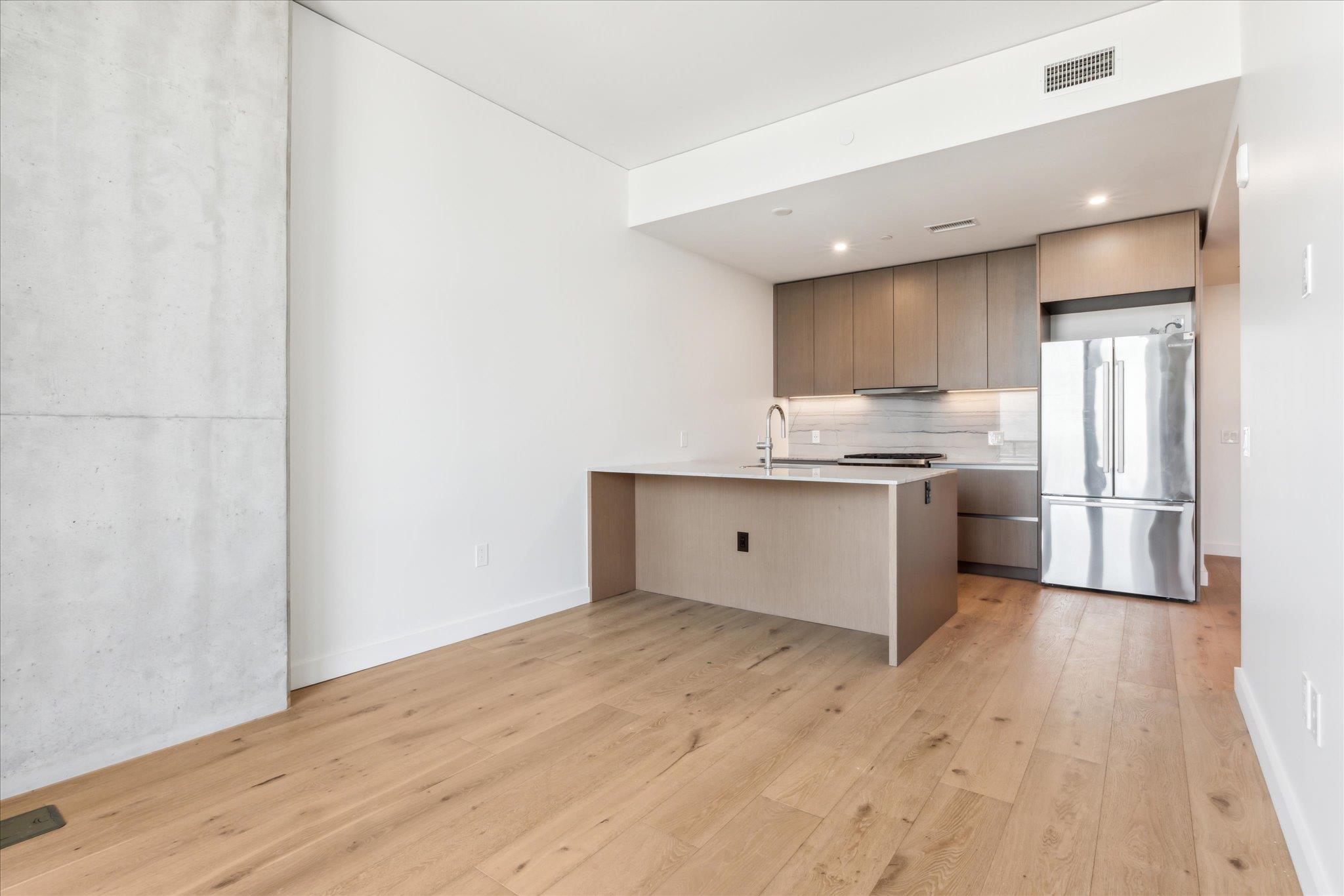 610 Davis ST # 3010
