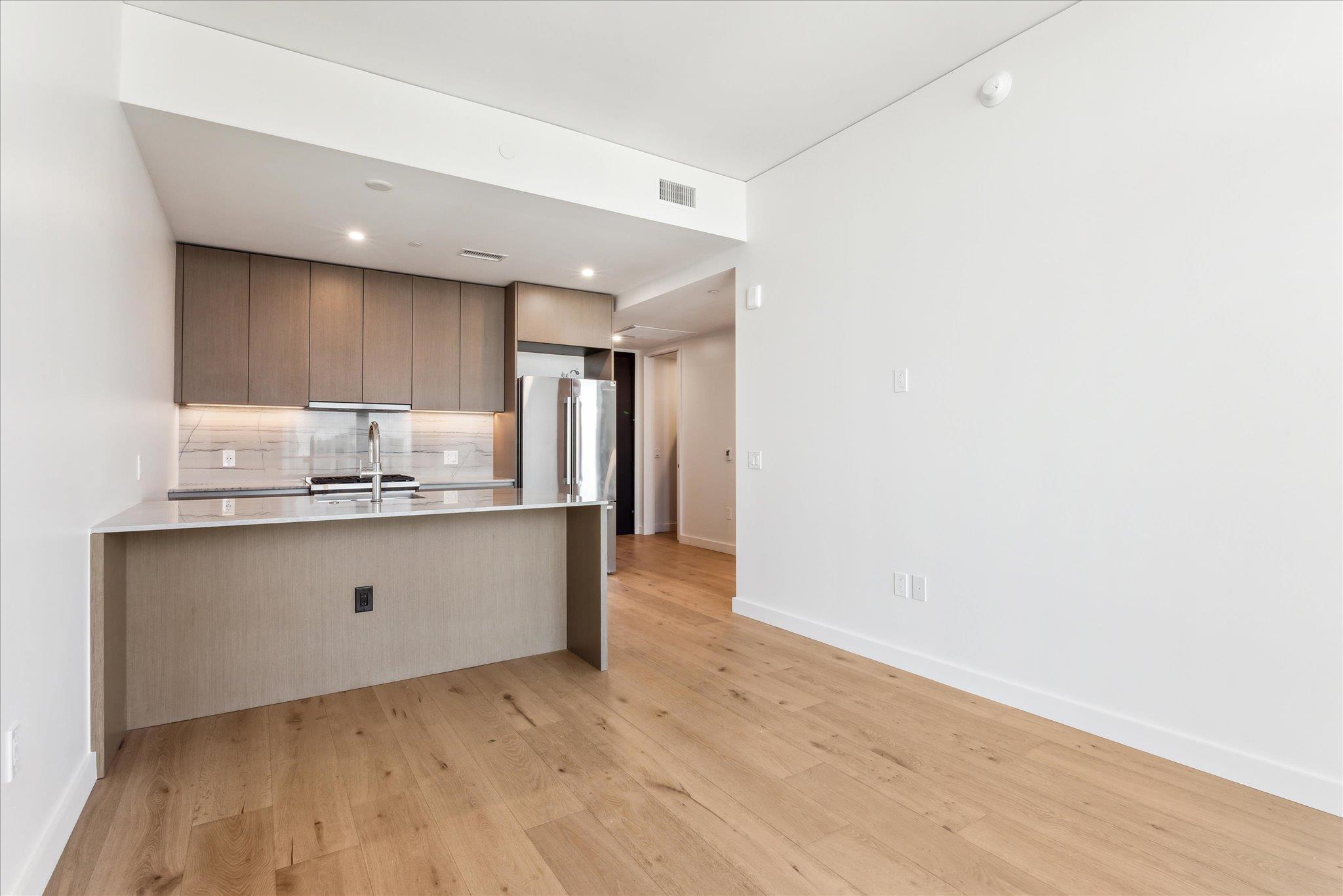 610 Davis ST # 3010