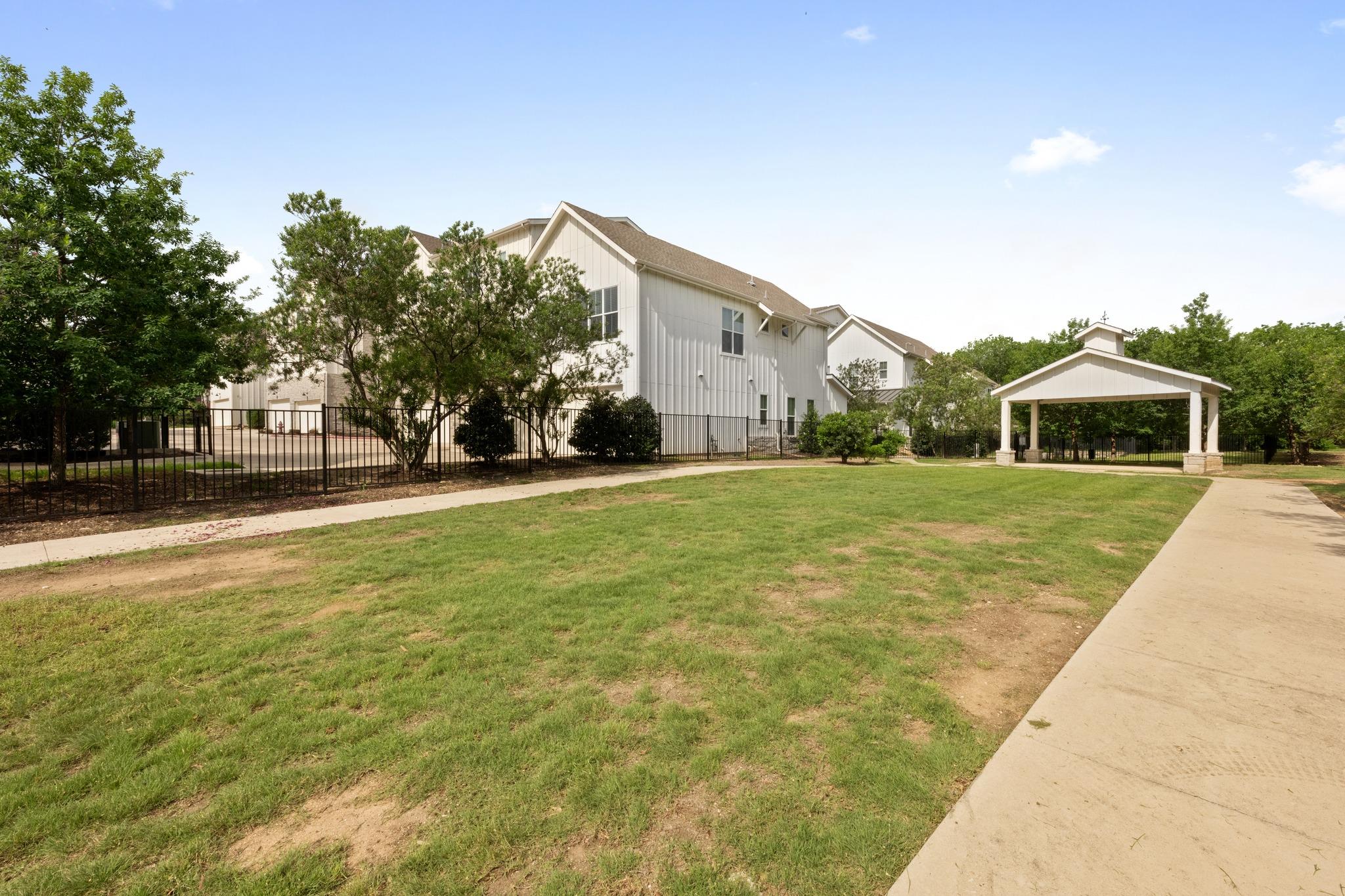 2624 Metcalfe RD # 2