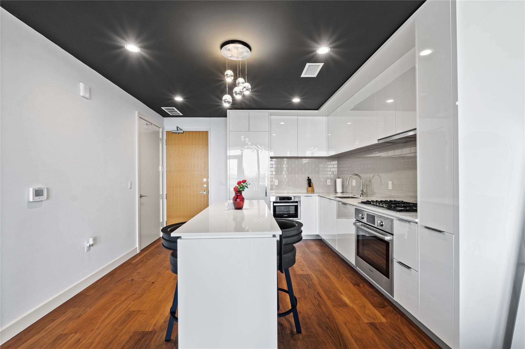 44 East Ave # 3103