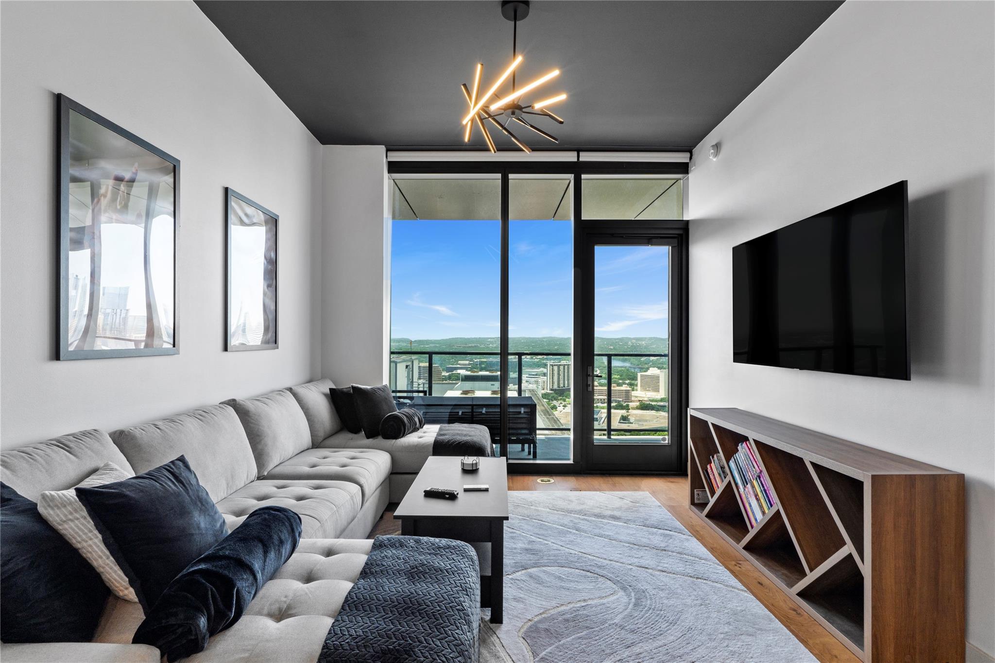 44 East Ave # 3103
