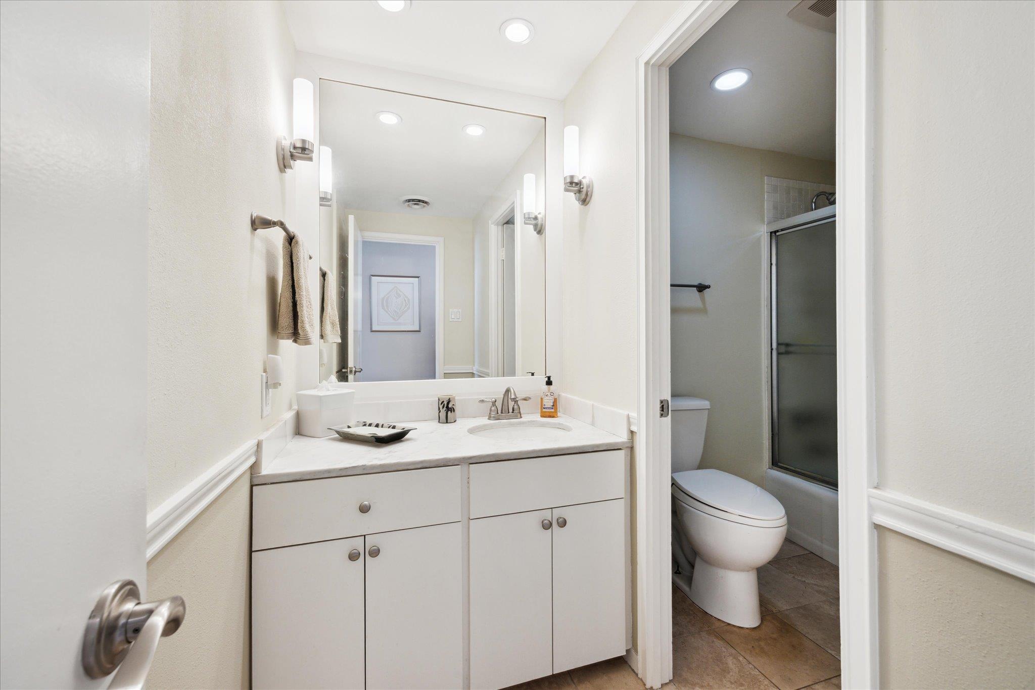 1801 Lavaca ST # 9J