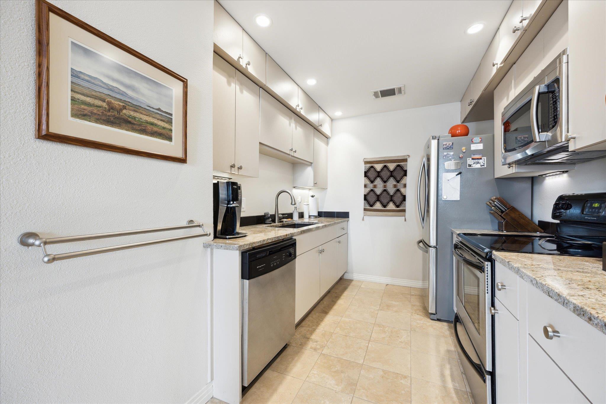 1801 Lavaca ST # 9J