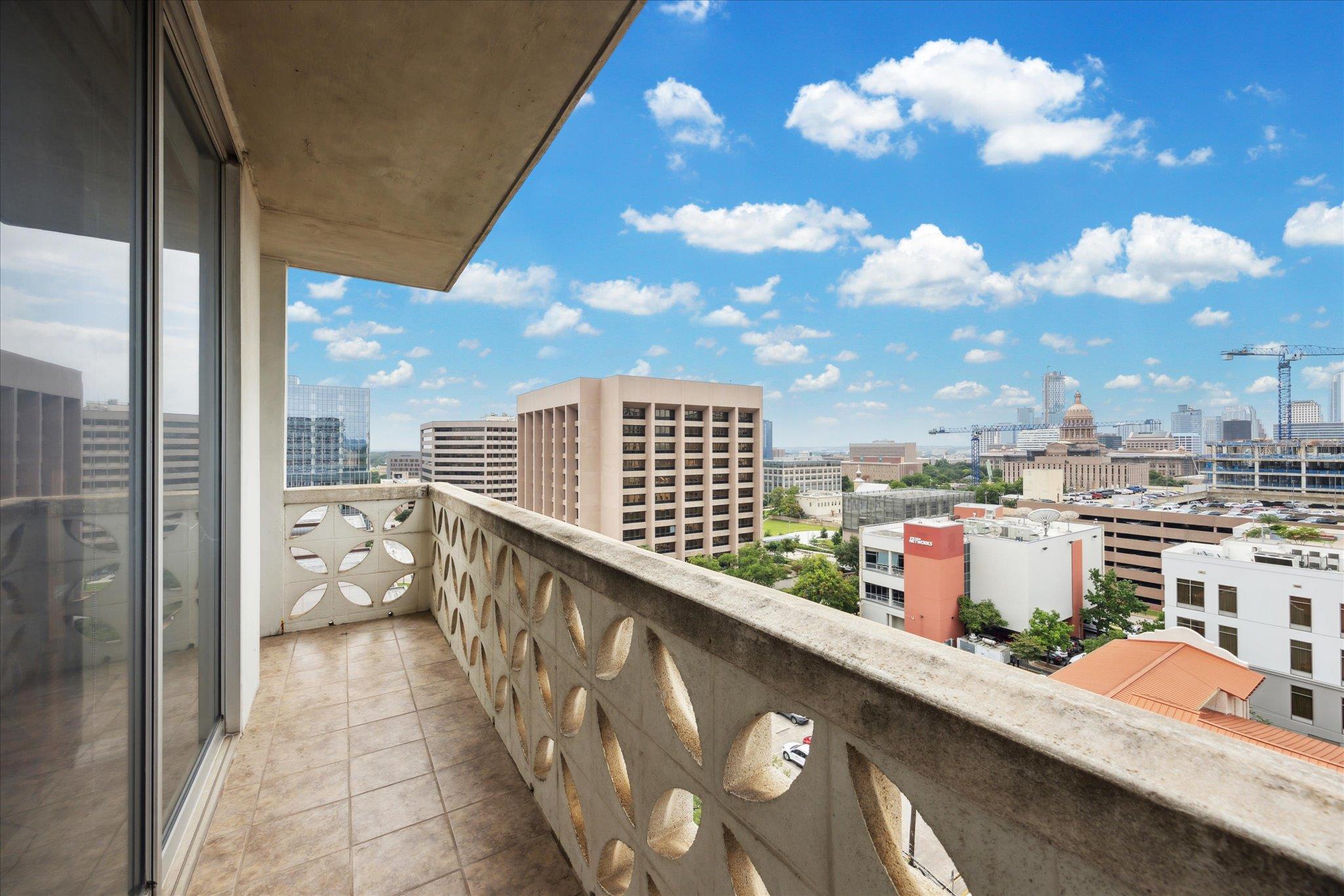 1801 Lavaca ST # 9J
