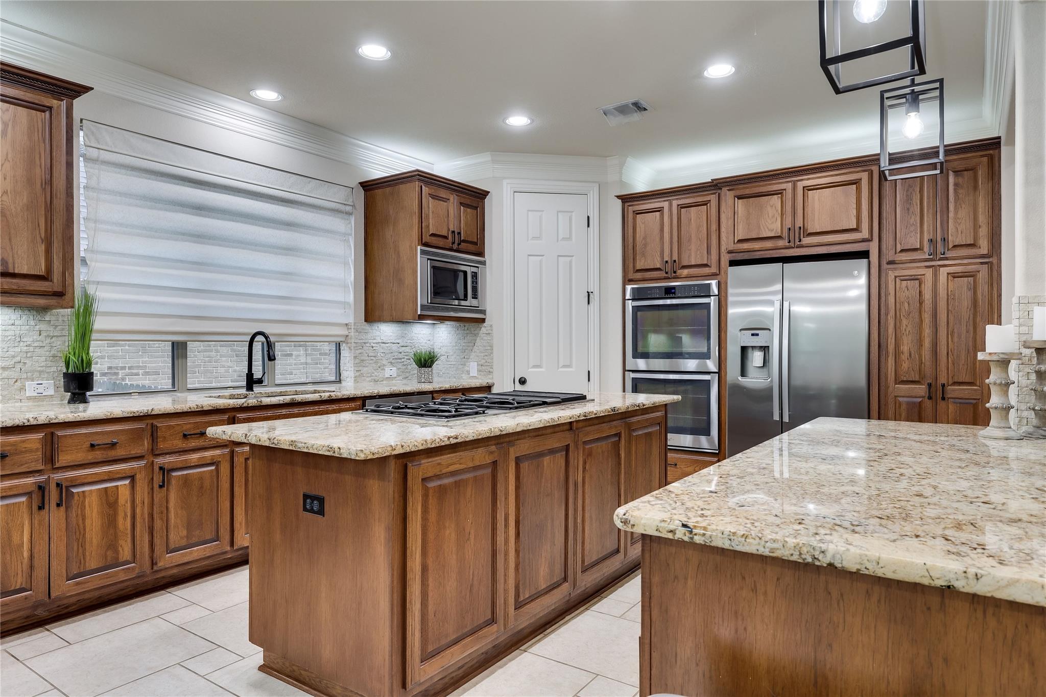 408 Ridgetop BND