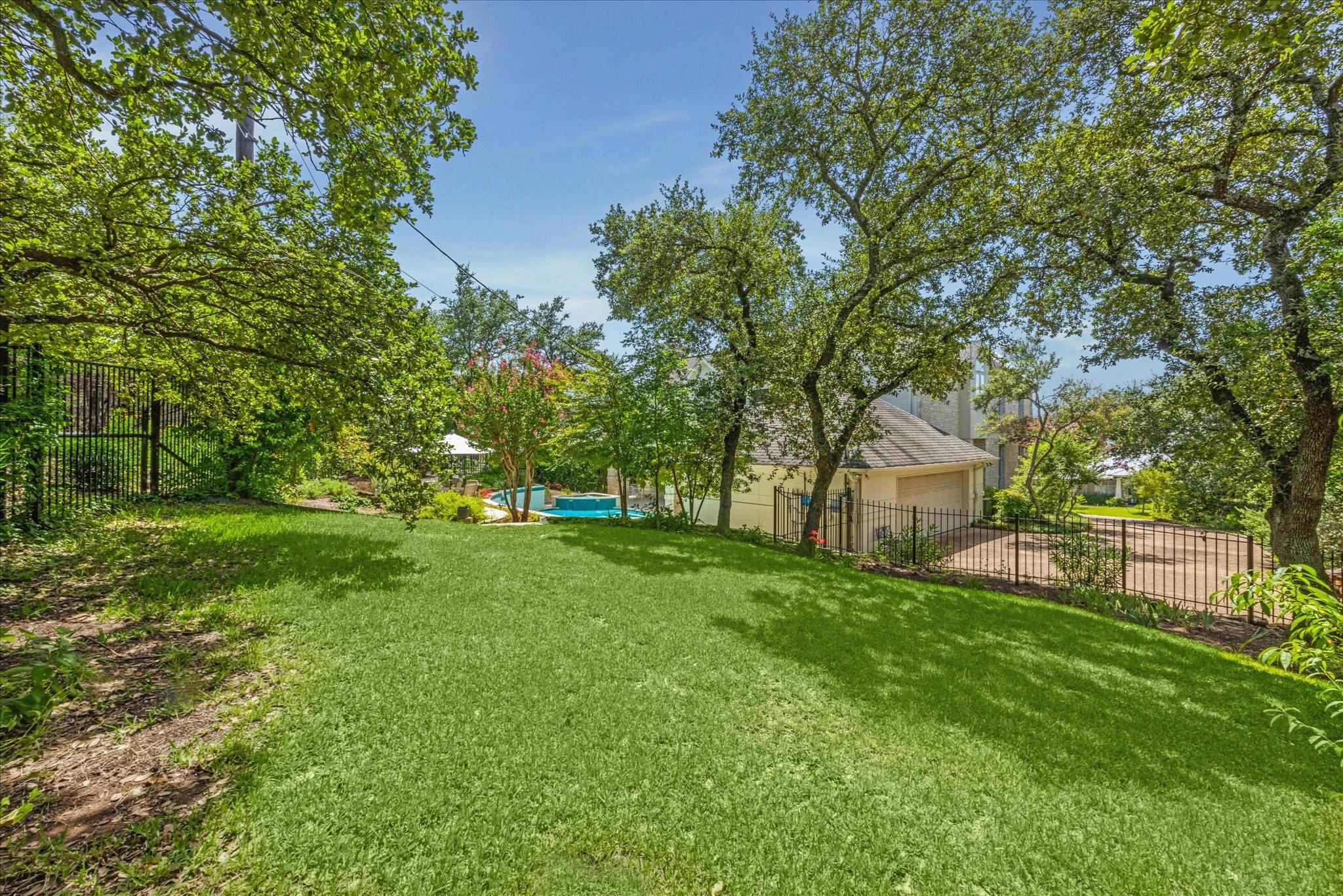 4307 Waterford PL