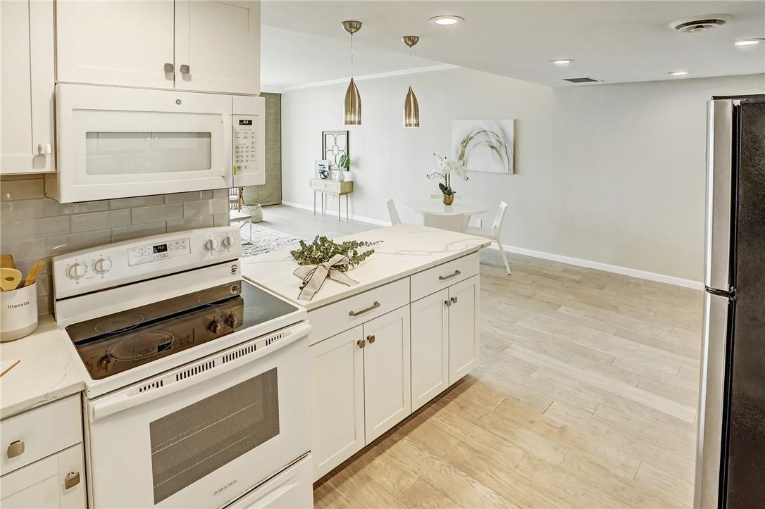 1801 Lavaca ST # 11F