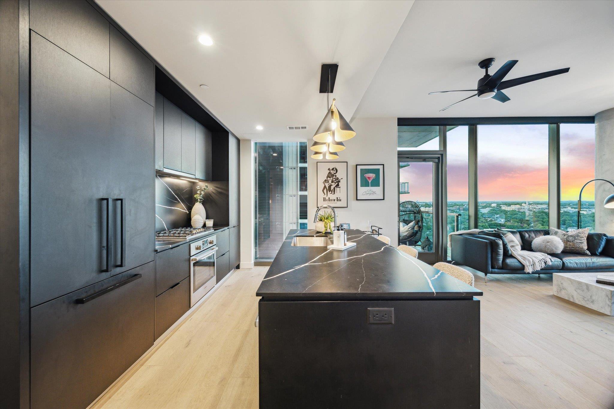44 East Ave # 1607
