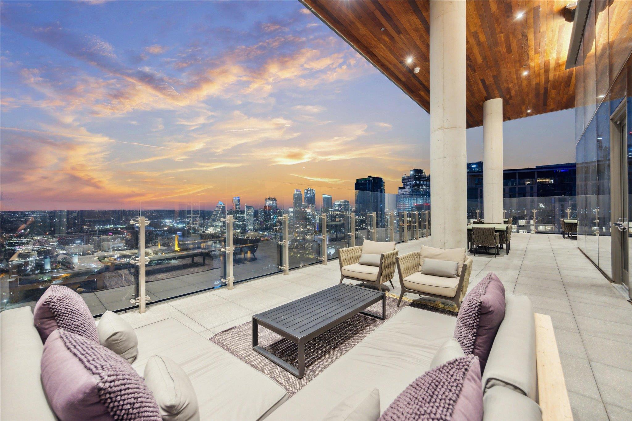 44 East Ave # 1607
