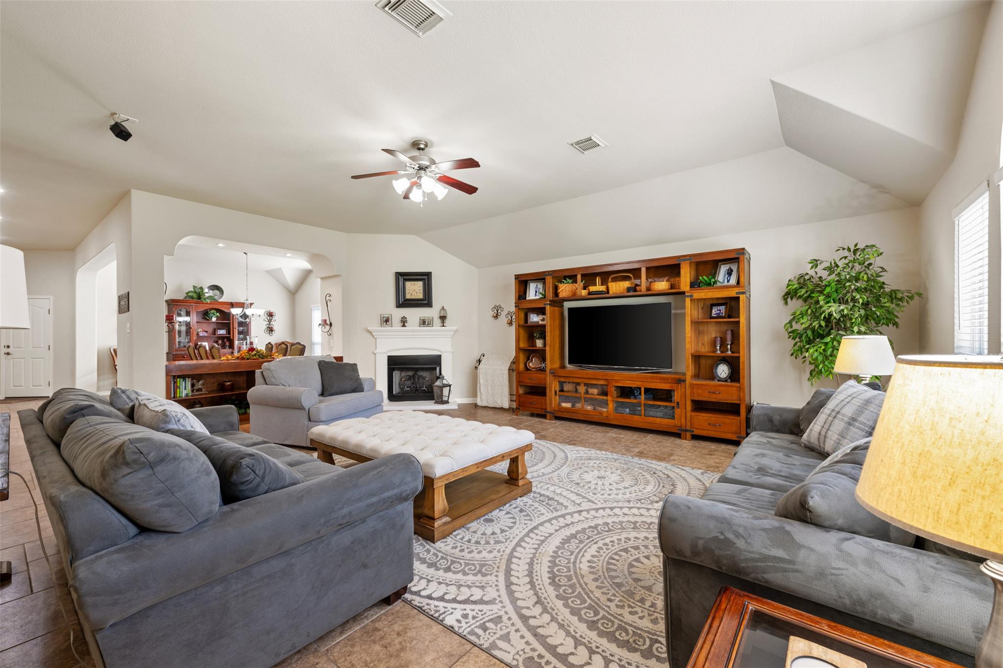 3509 Twin Branch DR