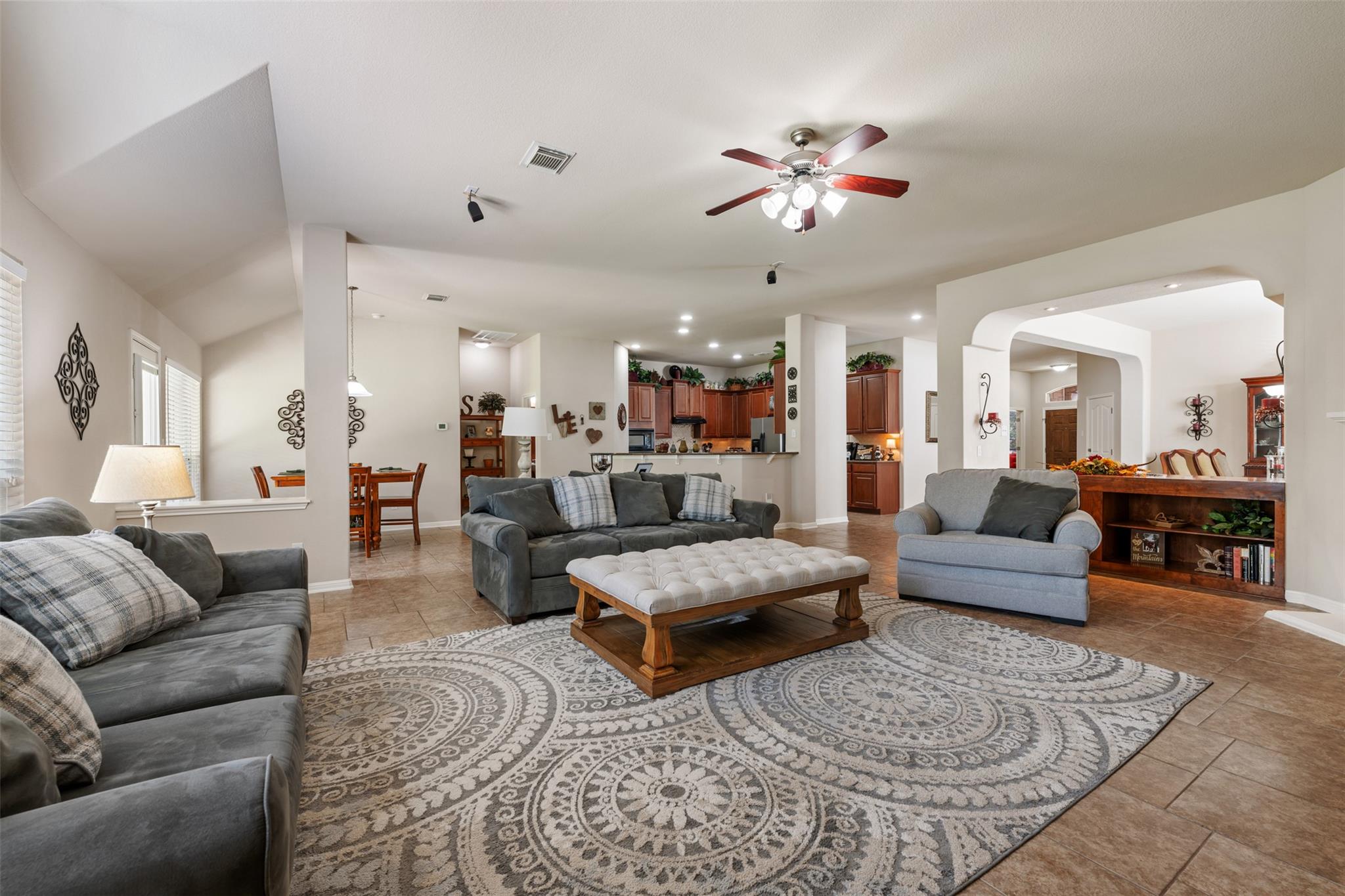 3509 Twin Branch DR