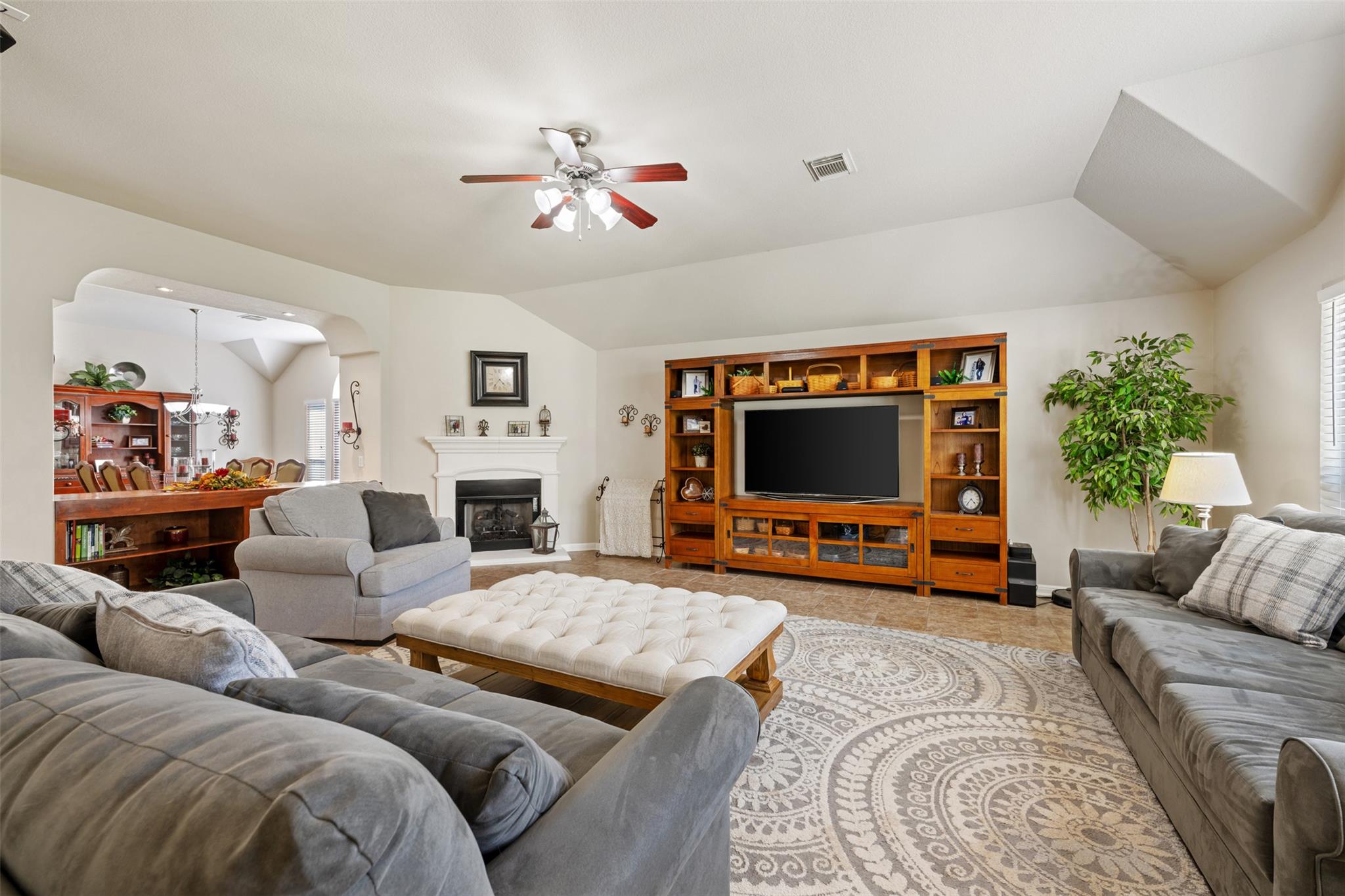 3509 Twin Branch DR