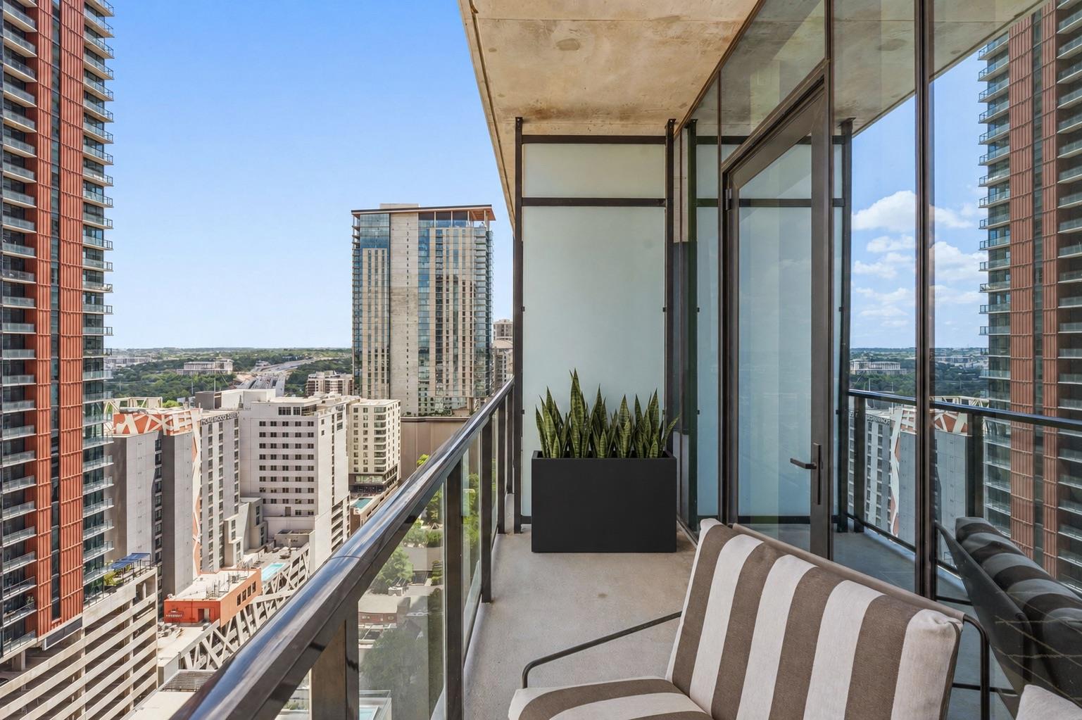 610 Davis ST # 2112