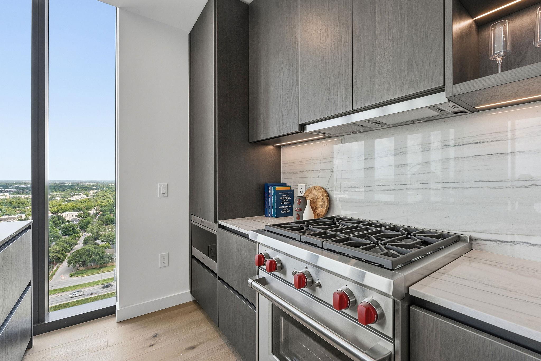 610 Davis ST # 2112