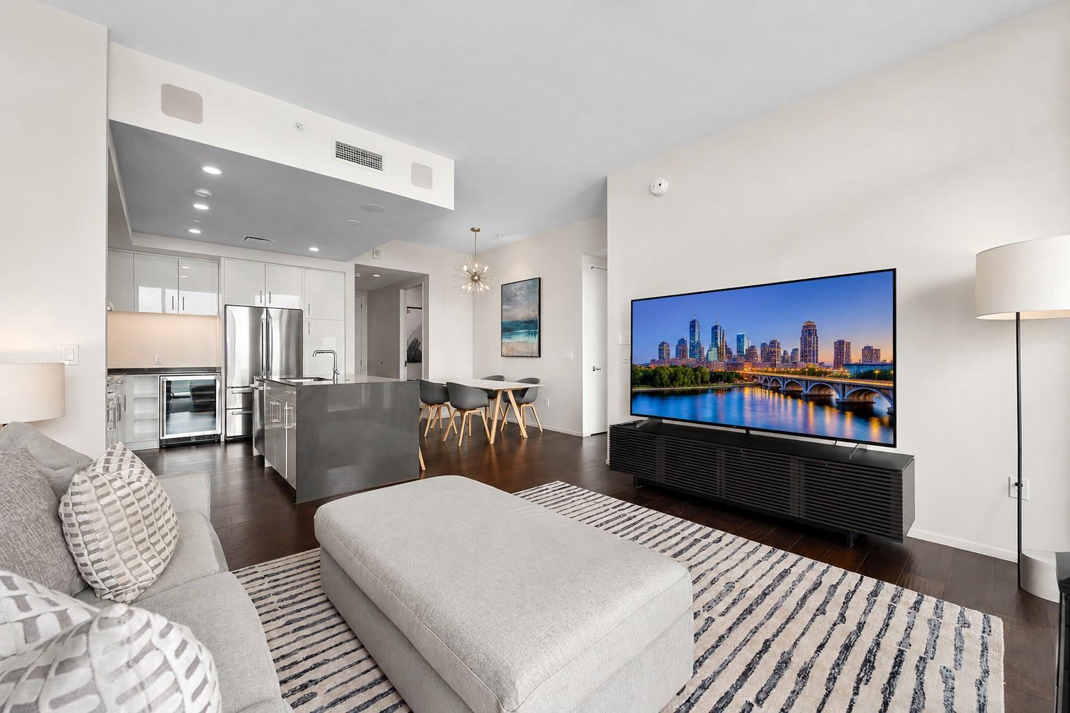 301 West Ave # 3208