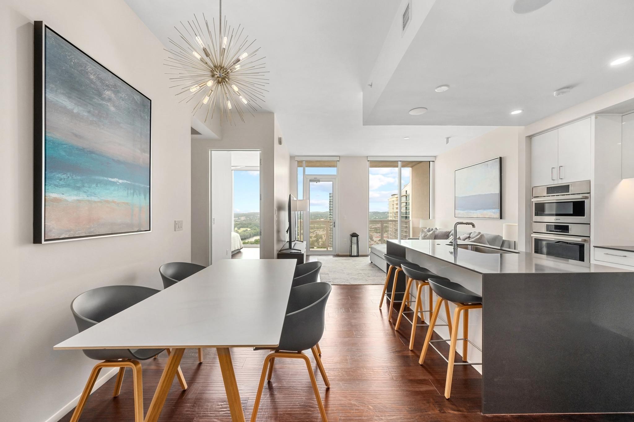 301 West Ave # 3208