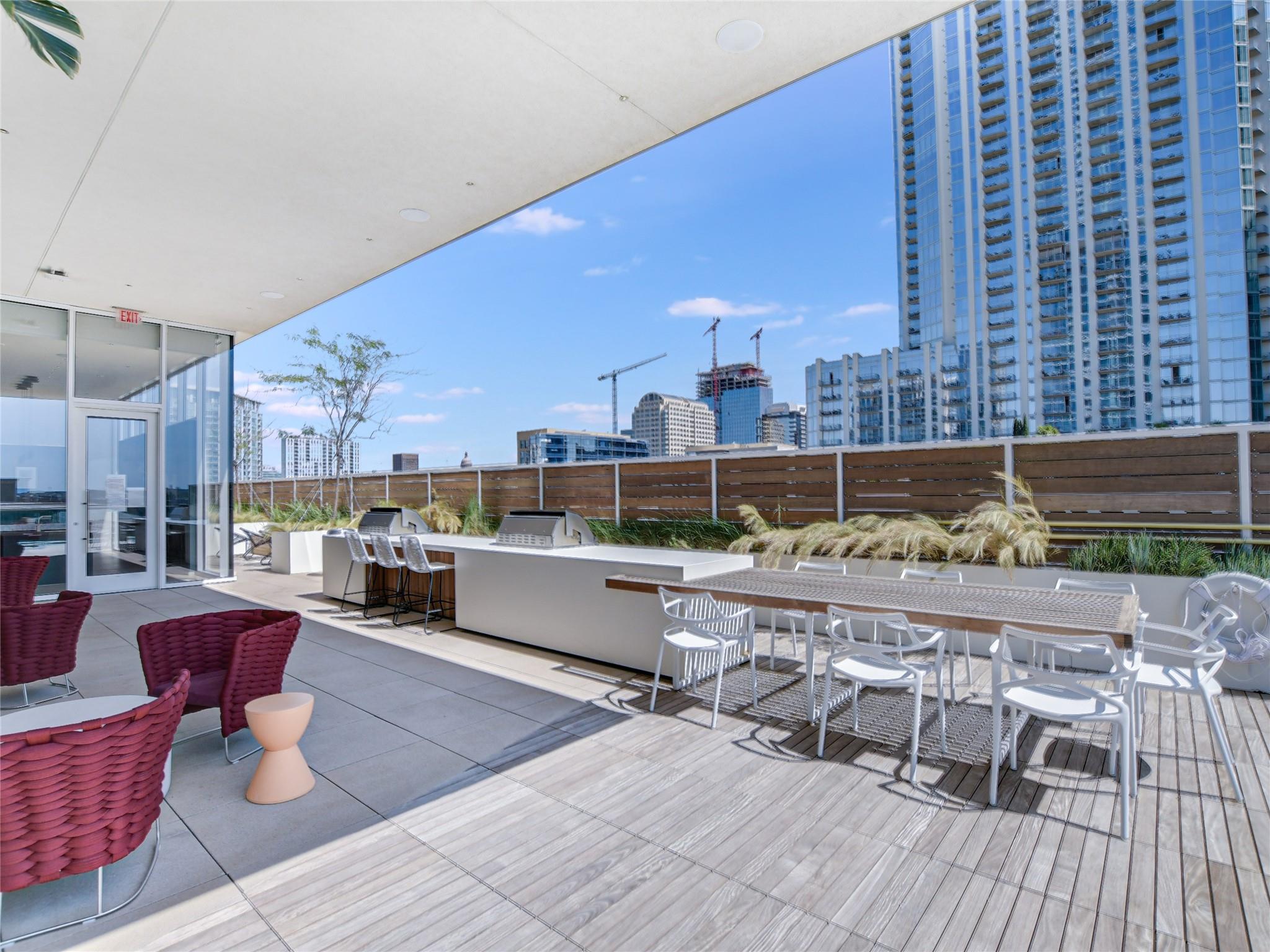 301 West Ave # 3208