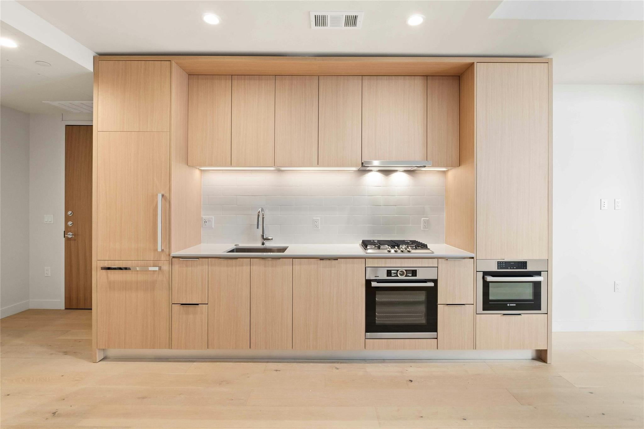 44 East Ave # 2506