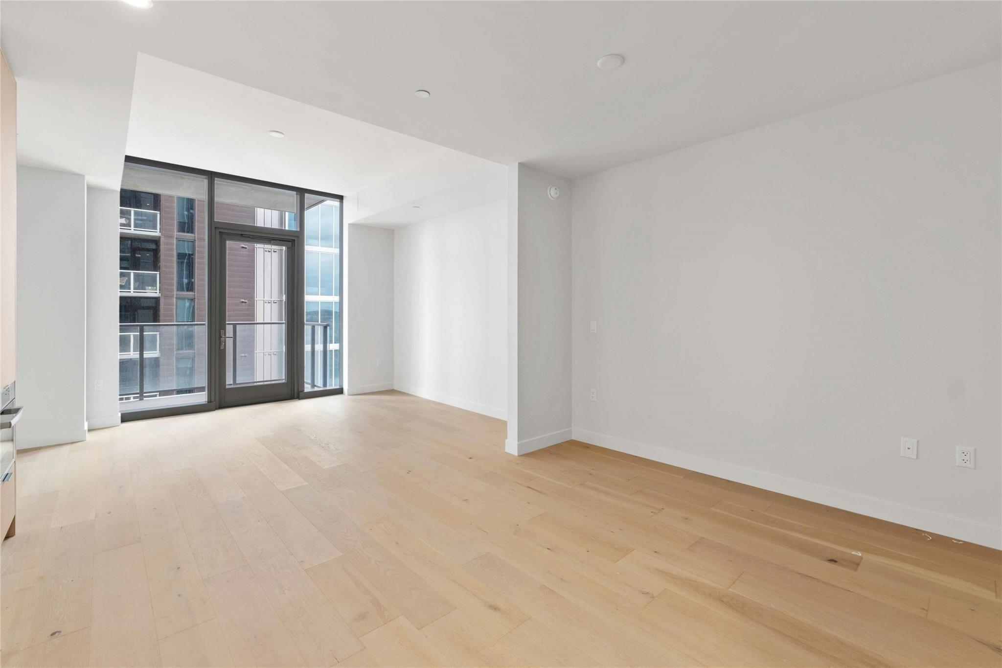 44 East Ave # 2506