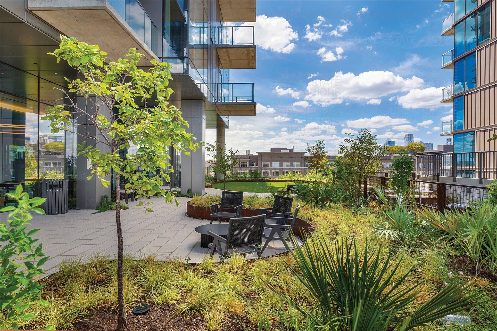 44 East Ave # 2506