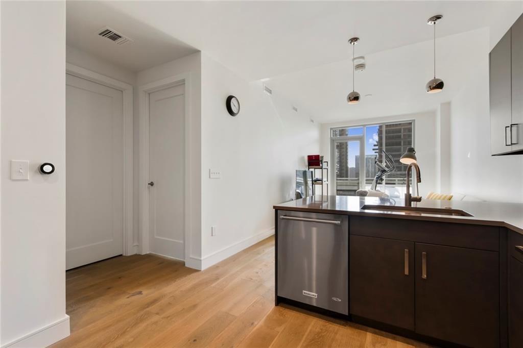 222 West Ave # 2111